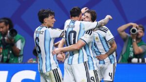 Histórica remontada: Argentina vence a Egipto (3-2) y clasifica a cuartos de final